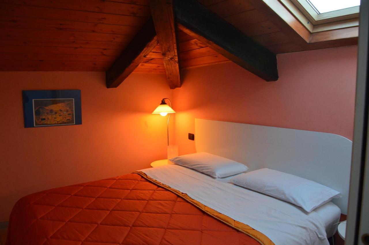 Nsh, Sweet Bed & Breakfast